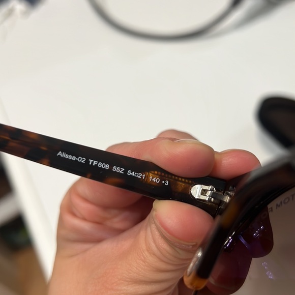 Tom Ford Alissa Sunglasses - Picture 9 of 9